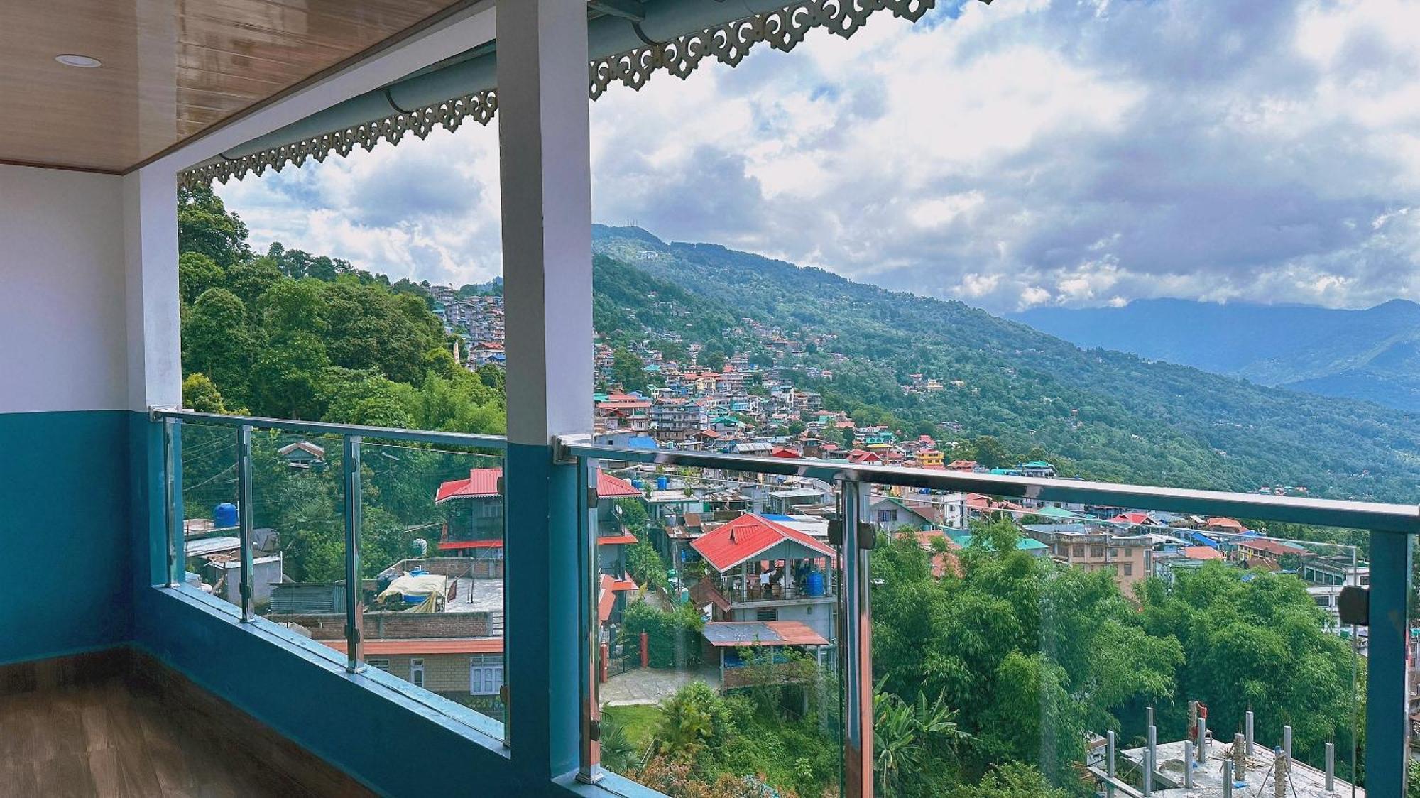 Hotel Arms Near Sumi Boys School Kalimpong Kültér fotó